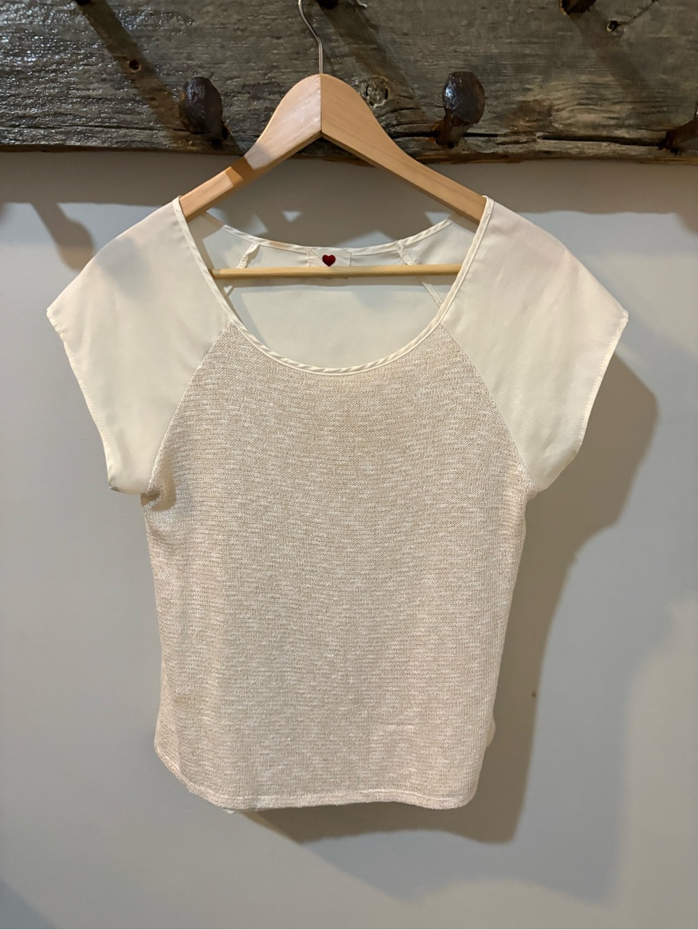 Women’s Cream Short Sleeve Scoop Neck Top